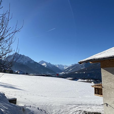 Apartment Wiesenhof - Natur & Weitblick Ueber Innsbruck - Ladestation Fuer Elektroautos Buitenkant foto