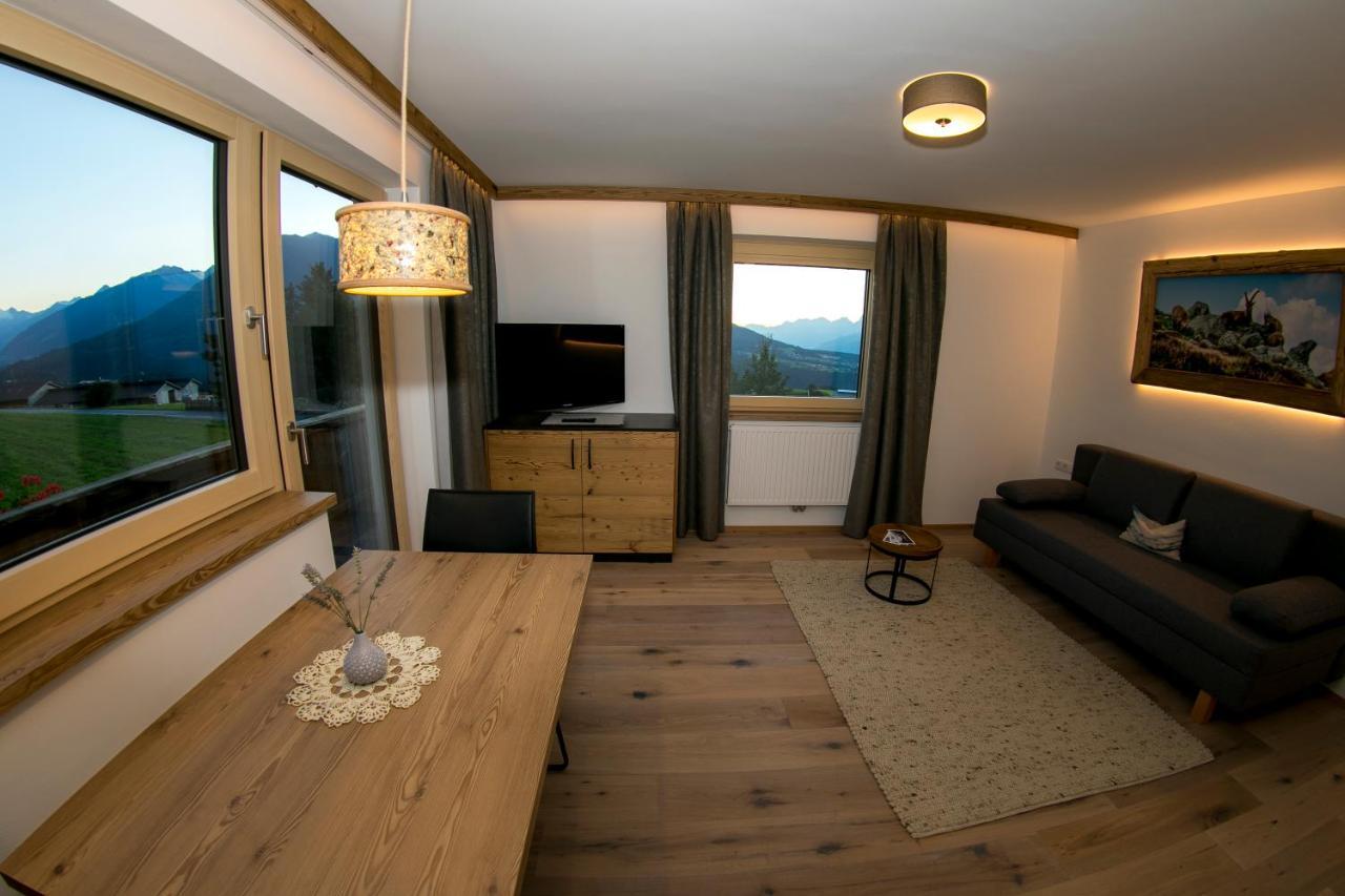 Apartment Wiesenhof - Natur & Weitblick Ueber Innsbruck - Ladestation Fuer Elektroautos Buitenkant foto